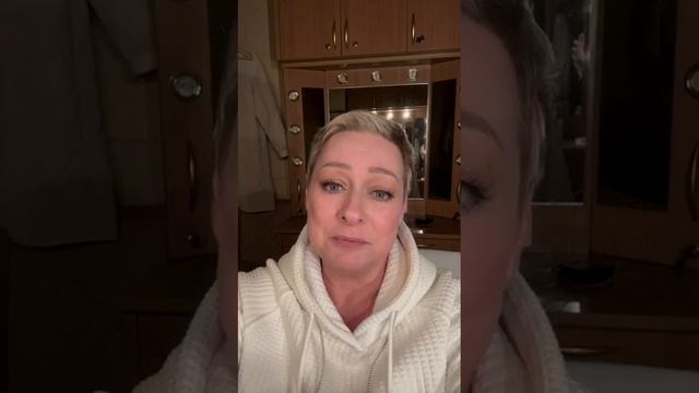 Мария Аронова приглашает на спектакль