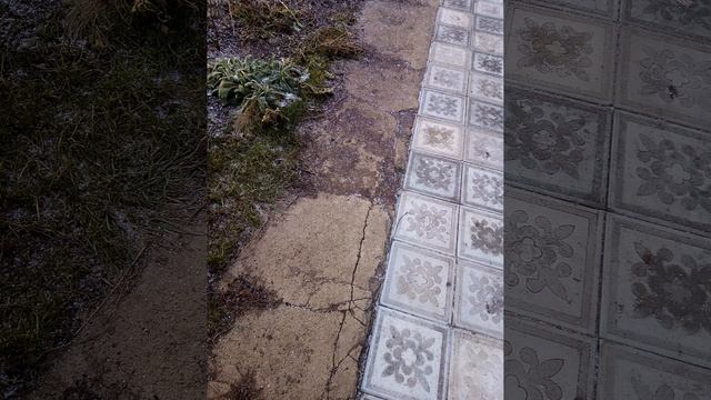 что то на грустном и привлекательном.