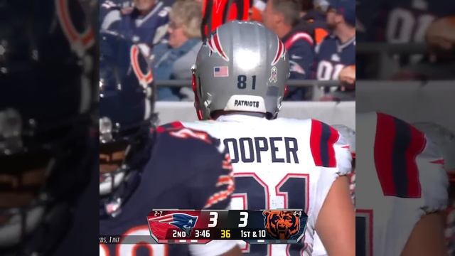 Austin Hooper catches for a 24-yard Gain vs. Chicago Bears