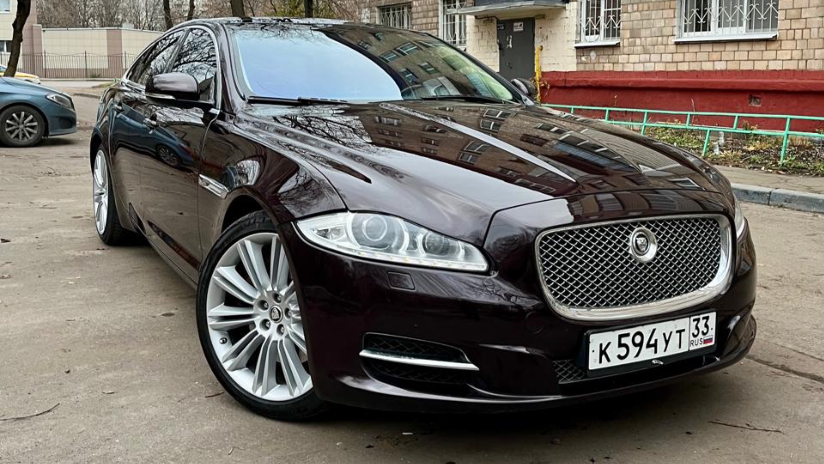 ‼️ПРОДАН‼️Ягуар XJ (x351)
2012 год, куплен 2013
3.0V6 дизель
110 000 пробег
3 ХОЗА 
2 окраса