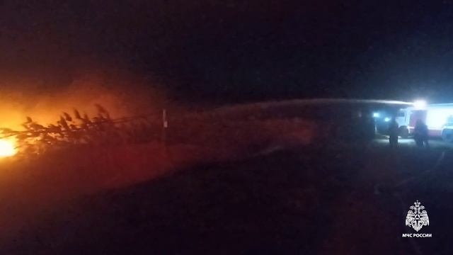Пожар возле трассы в Крыму
