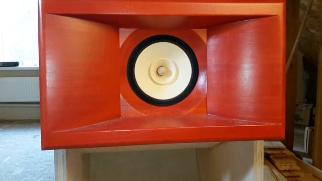 6С4С OTL с непосрдсвенной связью между каскадами.