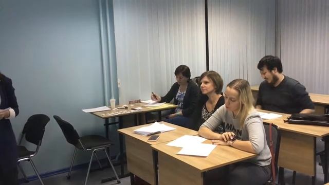 Группа уровня Elementary учится представлять себя и других