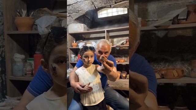 Փոքրիկ խեցեգործի ստացած բաժակը  Ի դեպ՝ սա վարպետաց դասի արդյունքն է