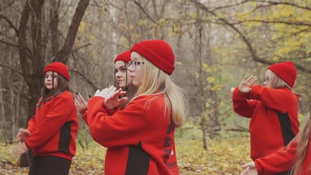 Современные танцы 🔥 #MetroDANCE