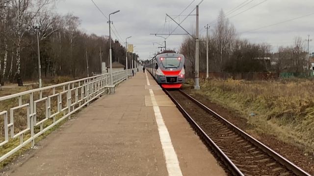 Электропоезд ЭП2Д-0089 пл.Хлюпино до ст.Звенигород. 11.11.2024.