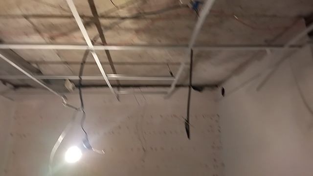 внутри