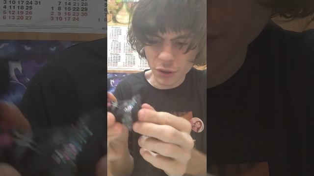 Я одел куклу машу