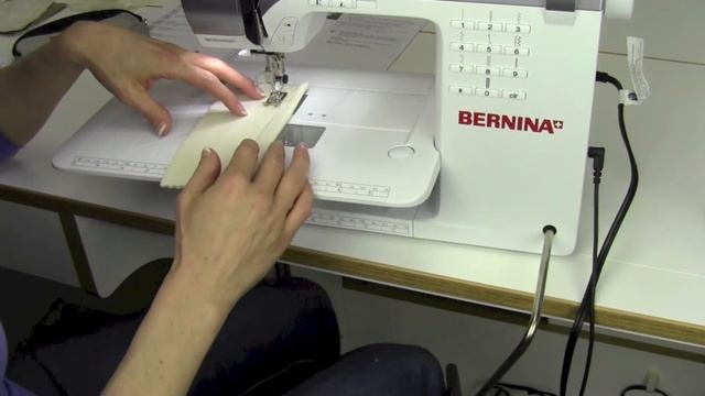 Bernina 215 24 Free Hand System (FHS)