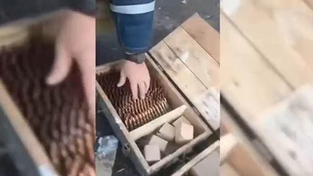 Сотрудники ФСБ обнаружили заминированные схроны на бывших позициях ВСУ под Селидово.