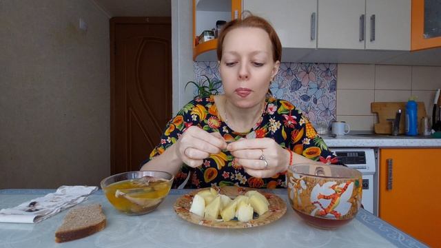 Селедка с Картошкой // Почему не Смотрю Фильмы // Мукбанг