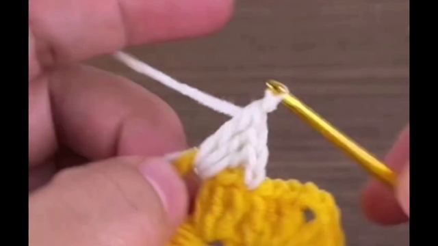Бабочка крючком.Вязаная игрушка на ёлку.