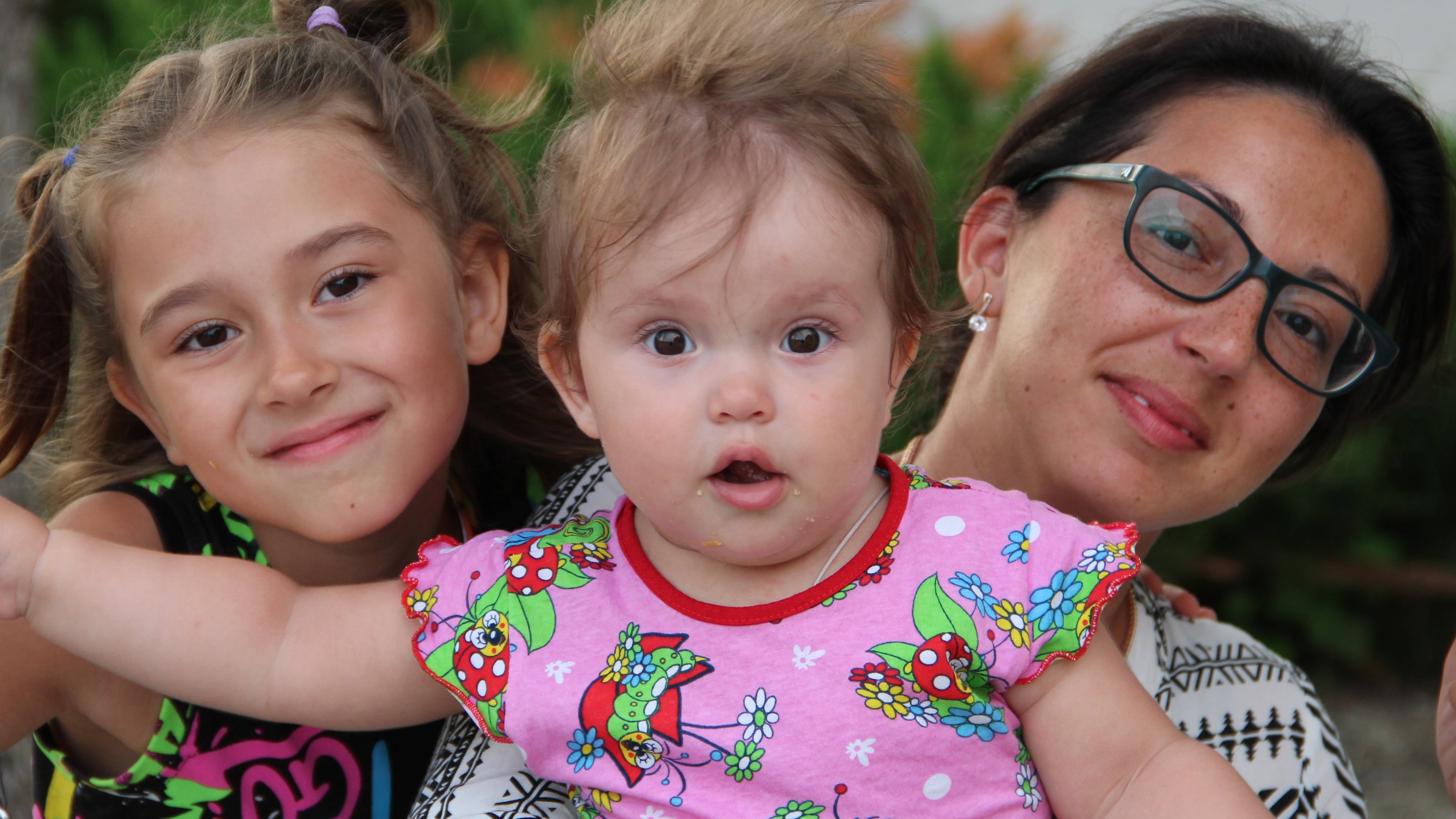 Песня " Привет малыш " Миланы Филимоновой. Исполняю , Я , для своей сестренки .