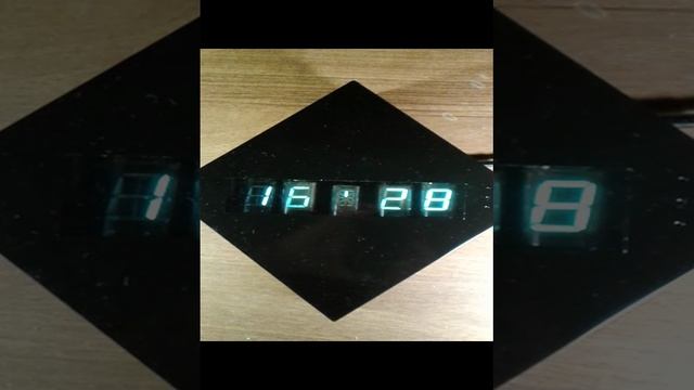 Очередные самодельные часики от Борисовича.