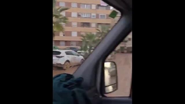 После наводнения_ Испания не нэнька, нехай жители сами выкручиваются...