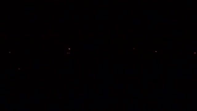 .Необычное НЛО! в ночном небе.Unusual UFO in the night sky.12.05.2012