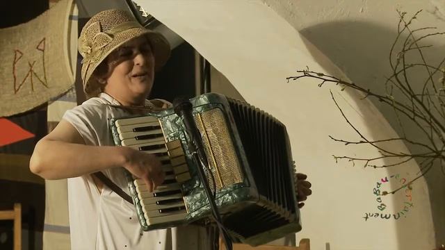 КРАСНАЯ ГОРКА. ШАГАНЭ ЗАЗАРЯН