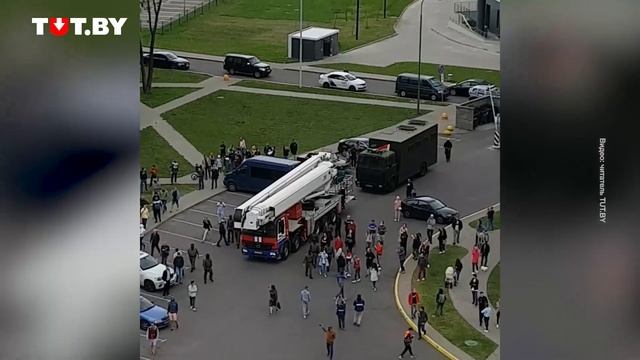 Во двор в ЖК «Каскад» приехал автозак