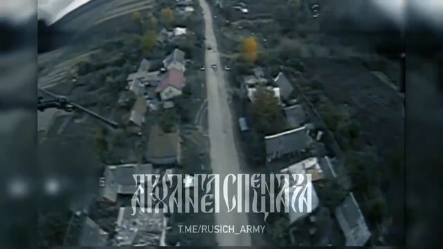 🤙 Налаженное взаимодействие — залог успеха!  Наблюдатели вели микроавтобус противника, параллель...