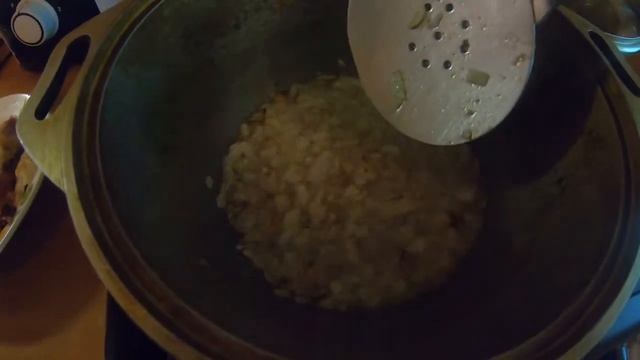 ЖАРЕНО - ТУШЁНЫЙ картофель с тушёнкой в КАЗАНЕ!