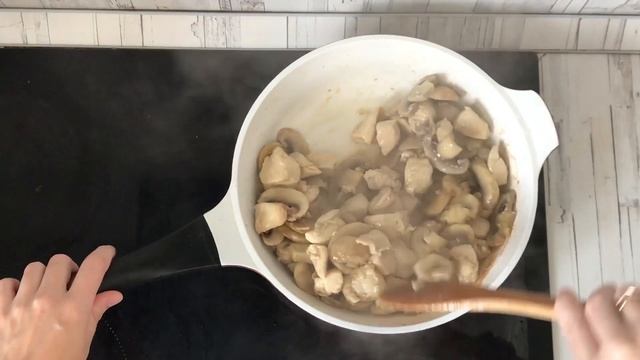 Жульен с курицей и грибами в духовке Как приготовить  ЖУЛЬЕН с КУРИЦЕЙ и ГРИБАМИ в ДУХОВКЕ