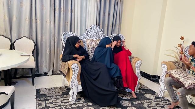 PRANK AAN OGA XANAAJIYAY ||MARISH IYO GLAM BY SUU 😠😠ISMAHAN M BEAUTY
