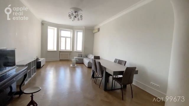 Для лучшей жизни: 170 кв.м в аренду. 4 комнаты. Дореволюционный особняк