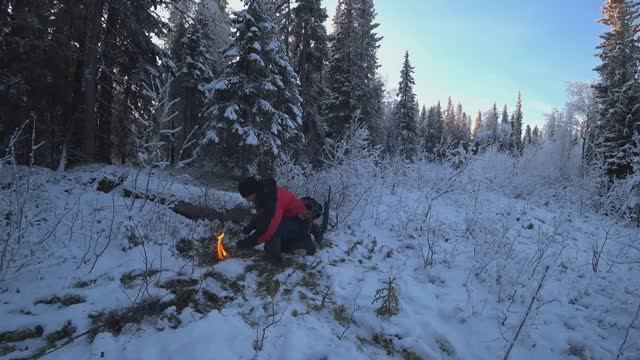 Прогулка по зимнему лесу. Чаёк у костра