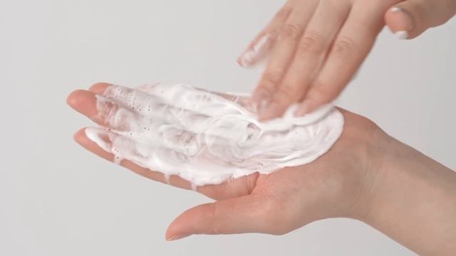 쥬네뷰 퍼펙트 클리어 클렌징 폼