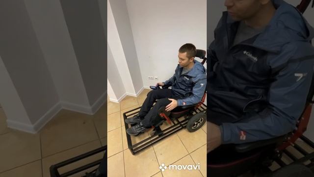 Электроколяска для игры в футбол