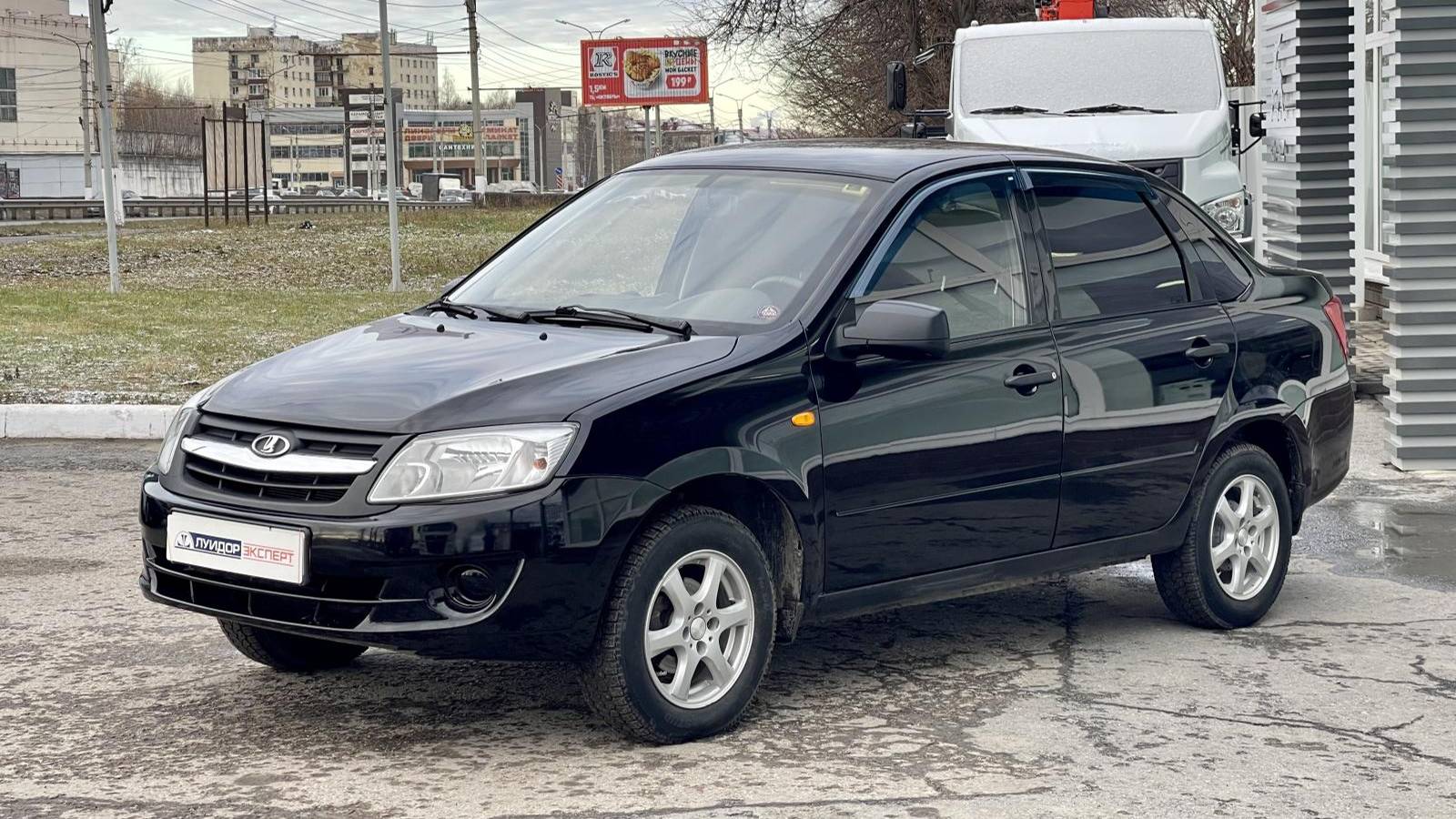LADA (ВАЗ) Granta 1.6 MT (87 л.с.) 2012
