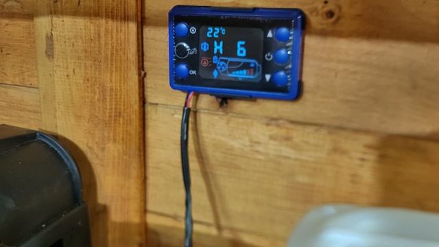 Дизельная печка и дополнительные баки.