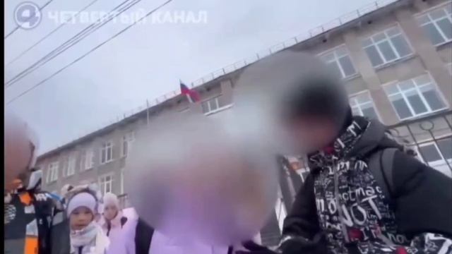 Из-за видео где азер бьёт с ноги по девочке в школе начался антикриз подробнее в описании