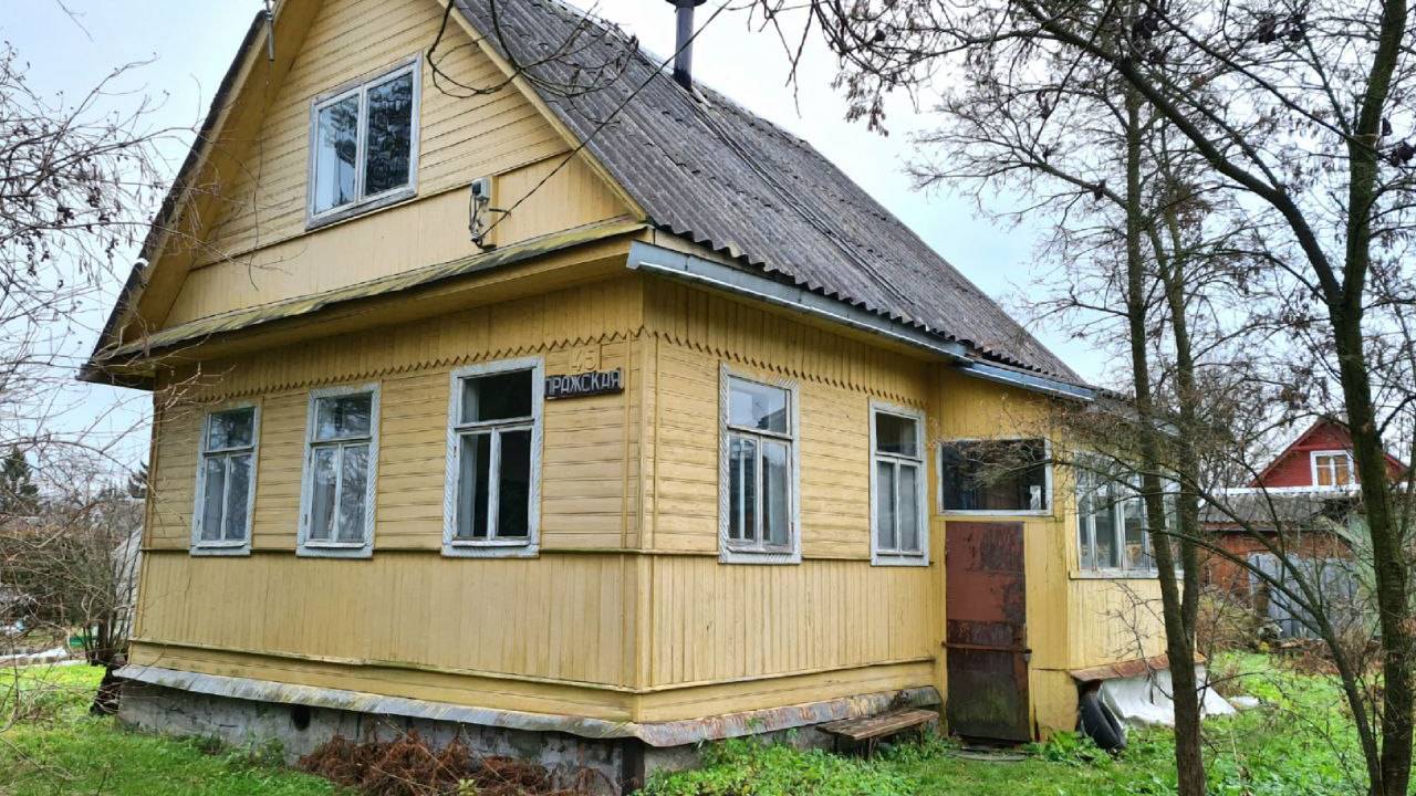 Двухэтажная, крепкая, добротная, семейная дача - 50 кв.м. - от Санкт-Петербурга 53 км.
