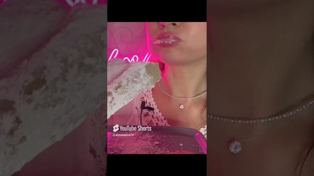 ASMR crunch of chalk_ Чак-Чак ( Дагестан) в меловой муке#asmr #asmrsounds #eatingsounds