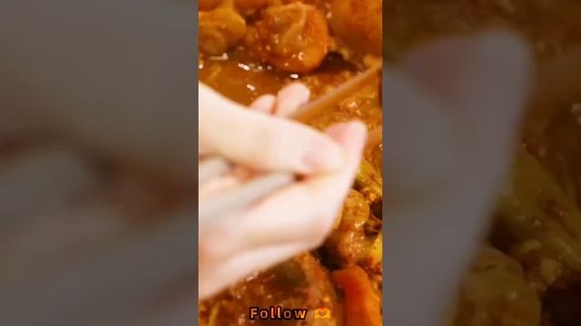 MUKBANG