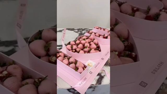 Клубника в шоколаде - Delish