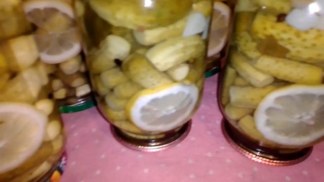 Закрываем огурцы з лимон на зиму