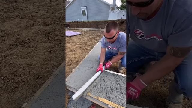 Зато своими руками делает.