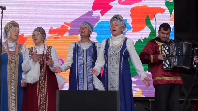 Хор народной песни "Отрада".
