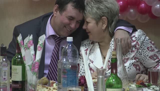 Видишь, гибнет!...