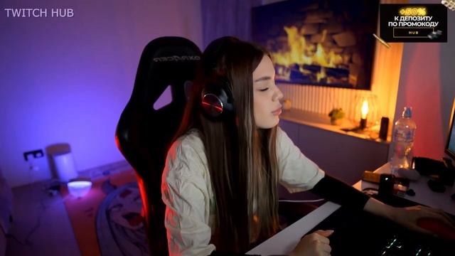 РЕАКЦИЯ АКУЛИЧ НА ТРЕК ТЕНДЕРЛИБАЕ - ЛОМАЙ