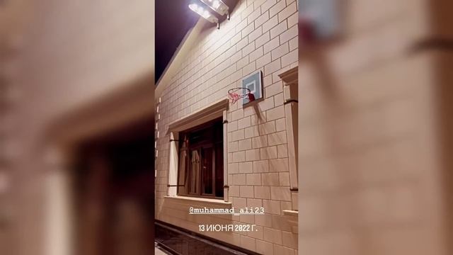 MuhammadAli dan Kutilmagan zarba