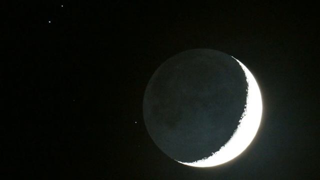 Moon covers a star in Hyades