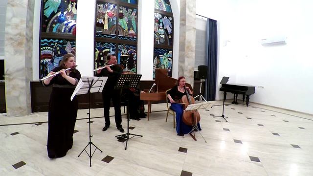 К.Ф.Э. Бах. Трио соната ре мин. Исп.Елена Исаева, Виктор Хотулëв, Людмила Ястребова, Наталья Бутенко