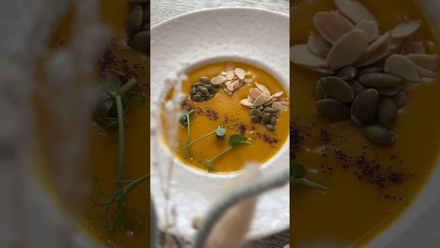 Тыквенный крем-суп от «Усадьбы на Дворянской».