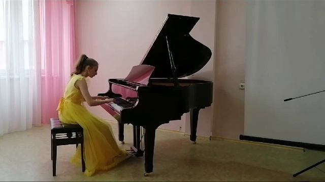 П.Чайковский "Вальс" из "Детского альбома" (Новицан Анна, 13 лет)