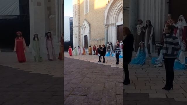 an Italian dialect from Puglia (Lucera)