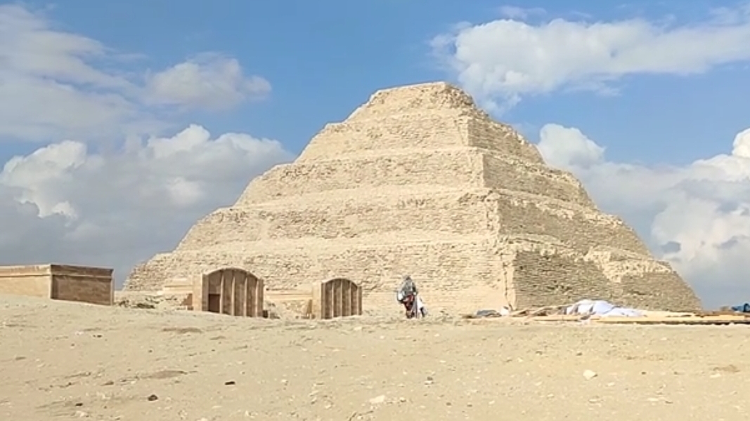 Храмовый комплекс и пирамида Джосера Египет