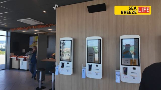 Новый McDonald’s в Sea Breeze: уютная атмосфера с видом на Каспийское море